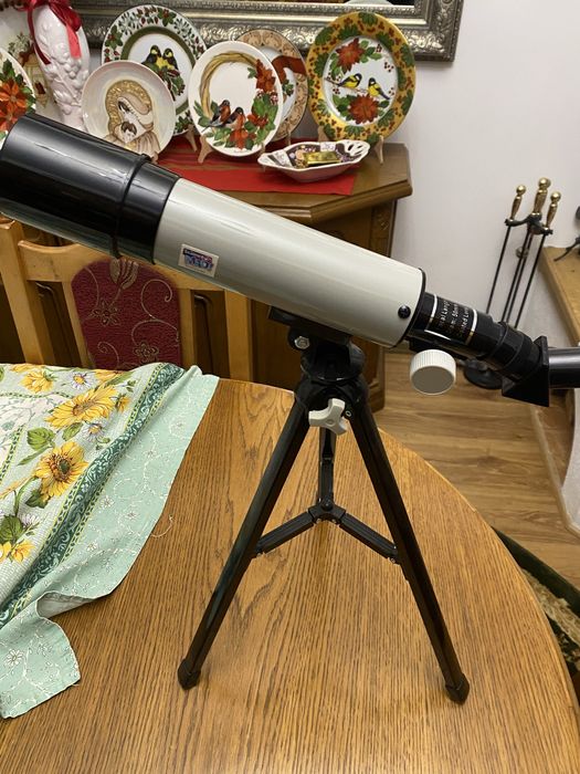Телескоп астрономічний.
