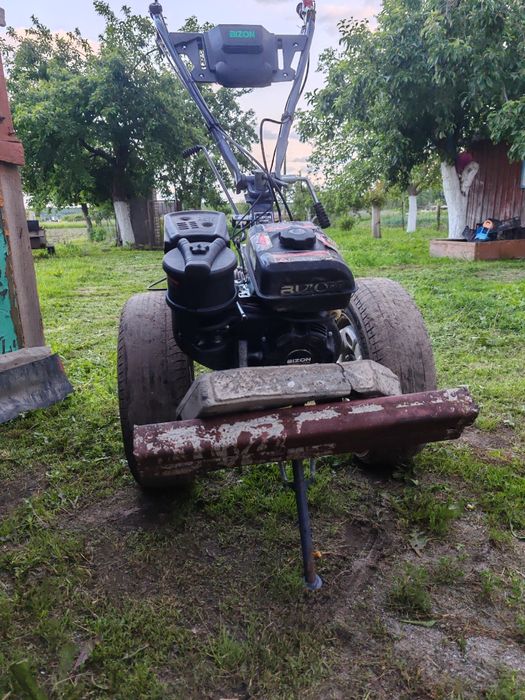 Мотоблок бізон люкс 1100