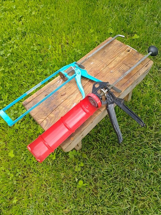 Пистолет (полузакритый-1шт,скелетообразный-1шт)для силикона,герметика.