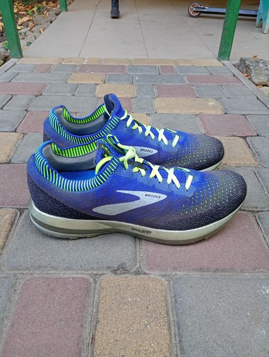 Кроссовки Brooks Levitate 45 / 46