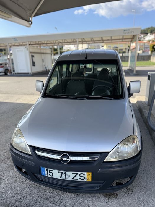 Opel combo  5 lugares oportunidade