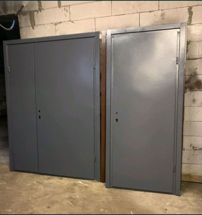 Низкая цена!Нестандартные входные двери/металлические с ДСП накладками