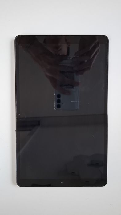 Samsung Galaxy tab A com capa de marca EasyAcc