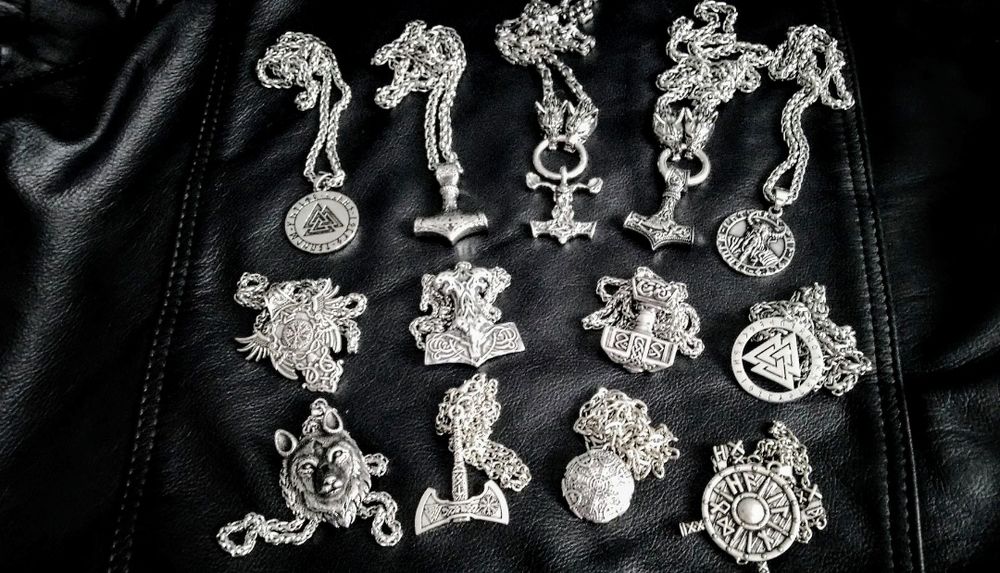 Wisiorek nordycki dwustronny wiking wojownik Valknut runy Thor Odyn