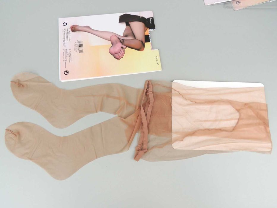 Viralowe ultra cienkie nylonowe rajstopy "Rosesakura" light nude