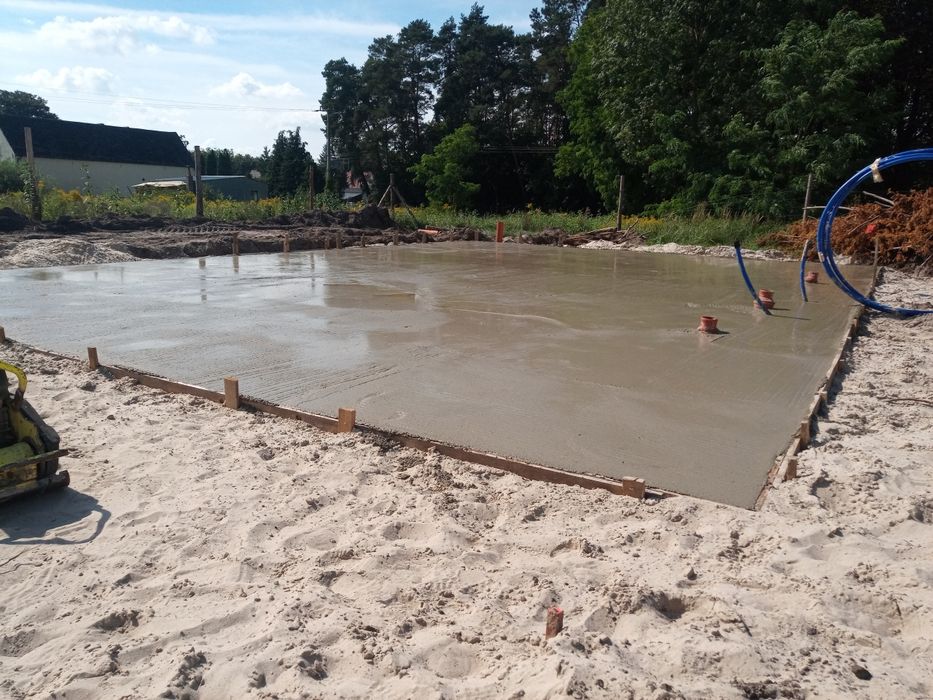 Budowa stanu surowego