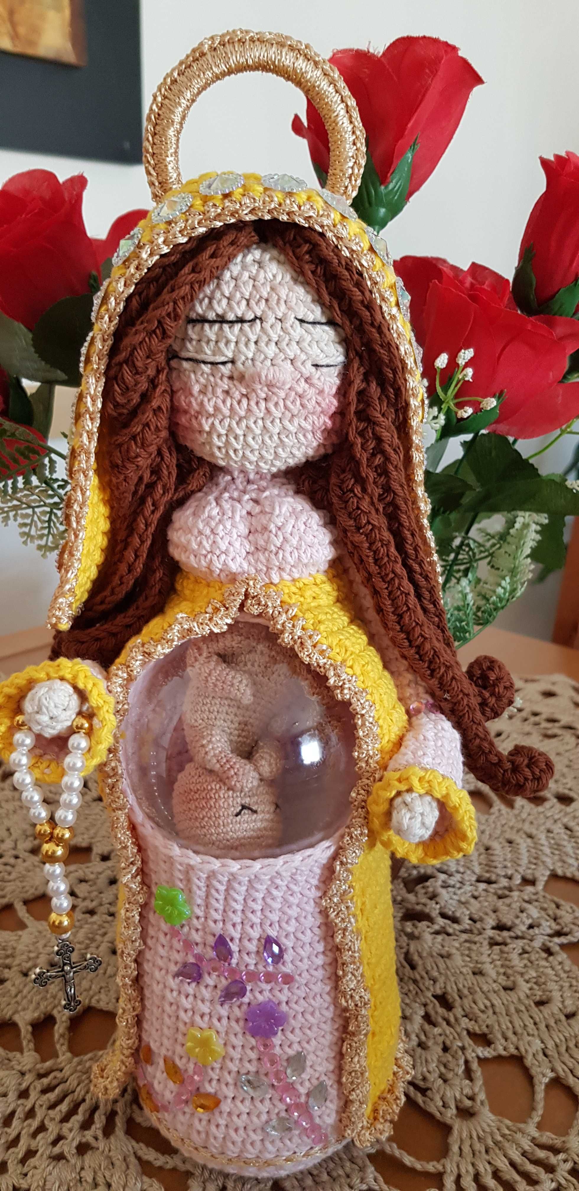 Santinha  Grávida Amigurumi