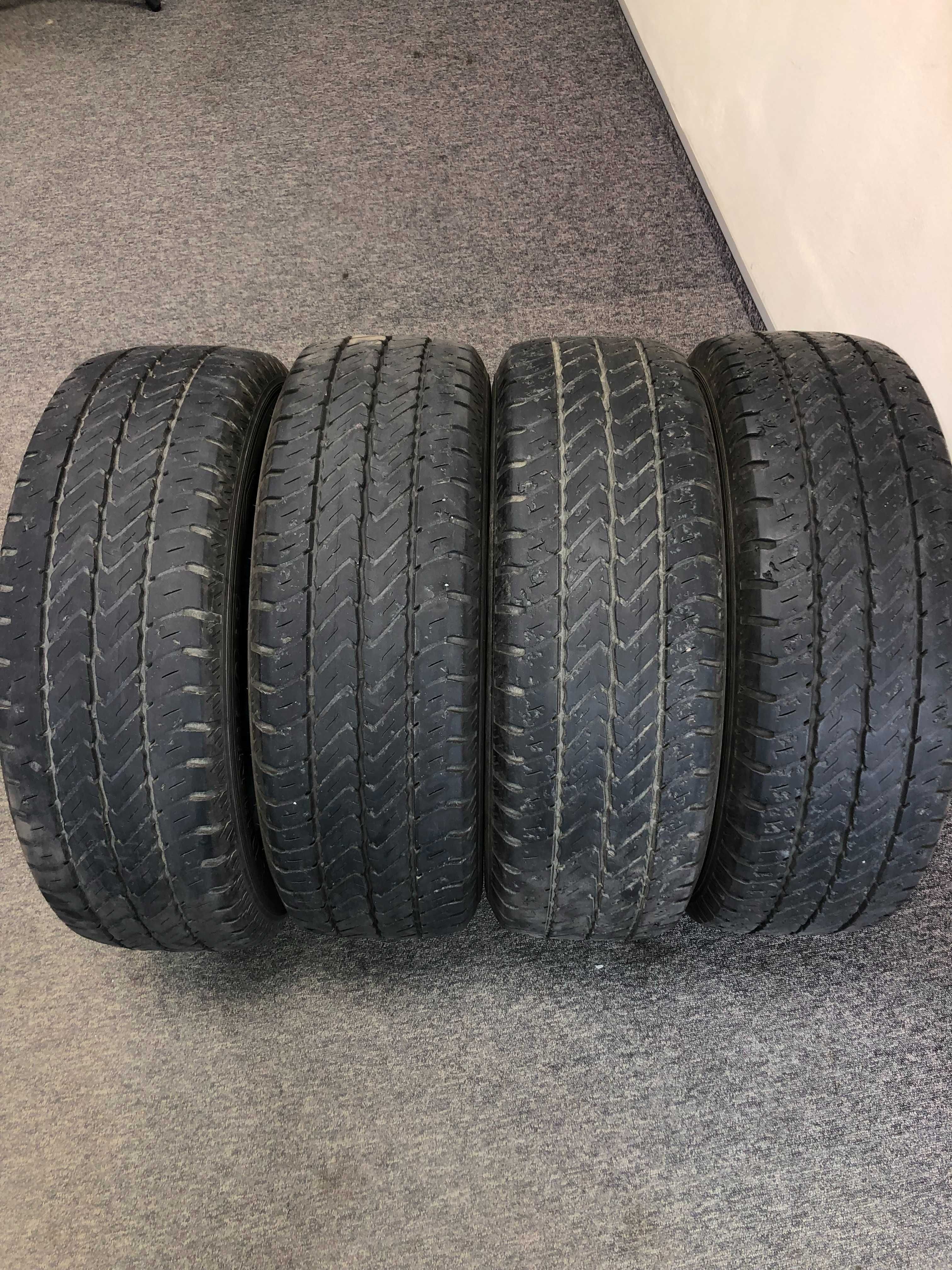 Opony Letnie Dunlop Econodrive 215/60 R17C