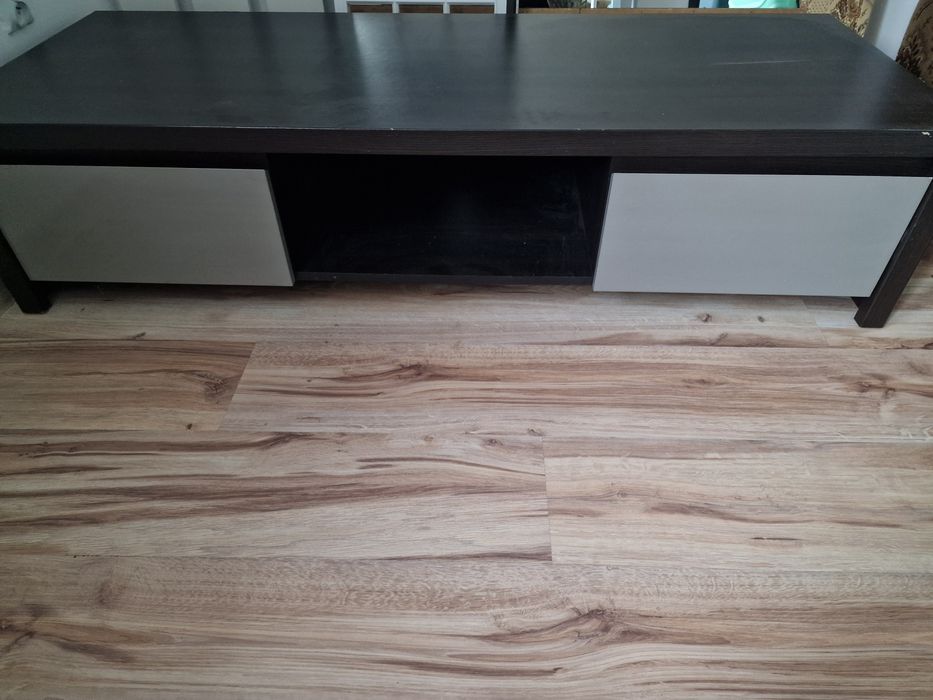 Szafka RTV 140x55x35 – Wenge / Szary Połysk – Dobry Stan