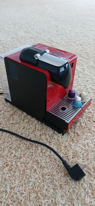Продам Кавоварку Delonghi