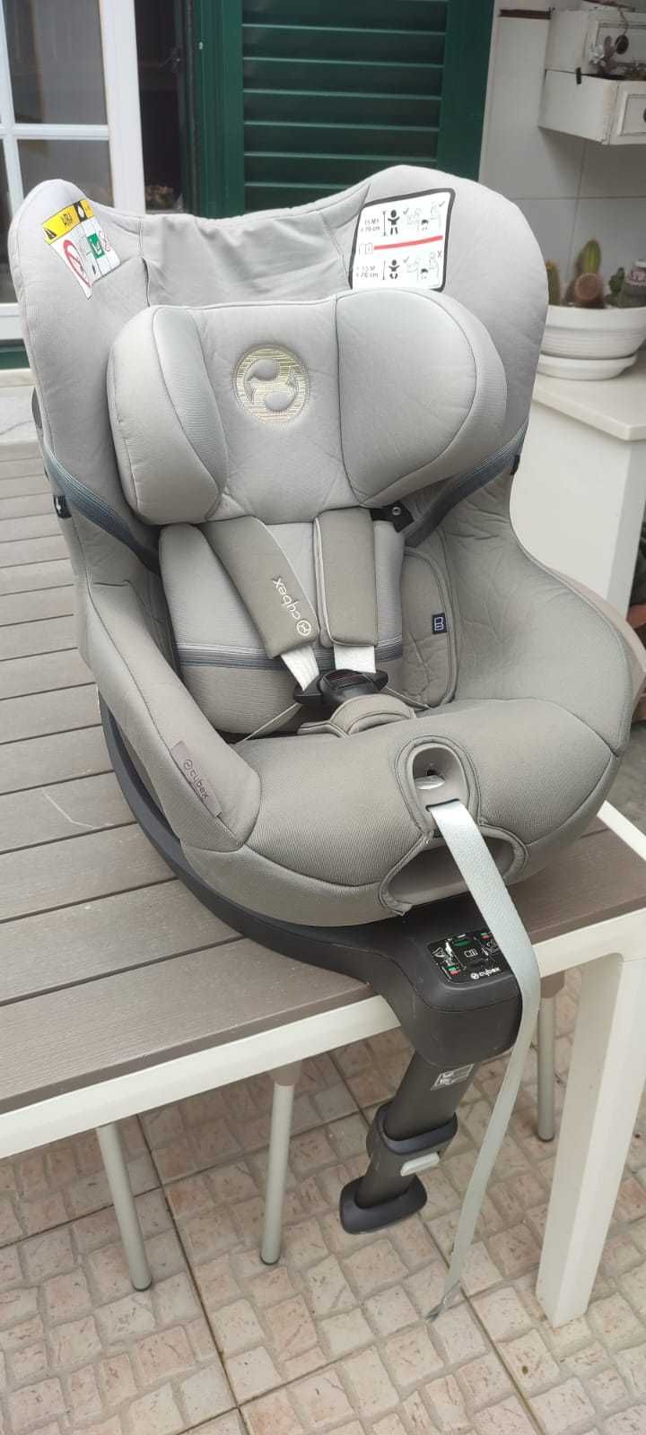 Cadeira rotativa 360° CYBEX Sirona SX2 i-Size