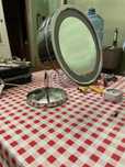 Podświetlane Lusterko do makijażu Carmen beauty mirror