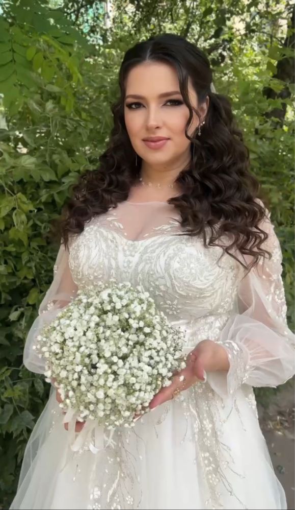 Чарівна Весільна сукня