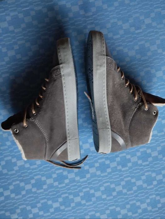 Ботинки женские новые зимние размер -37.5 дл.стель-23.5