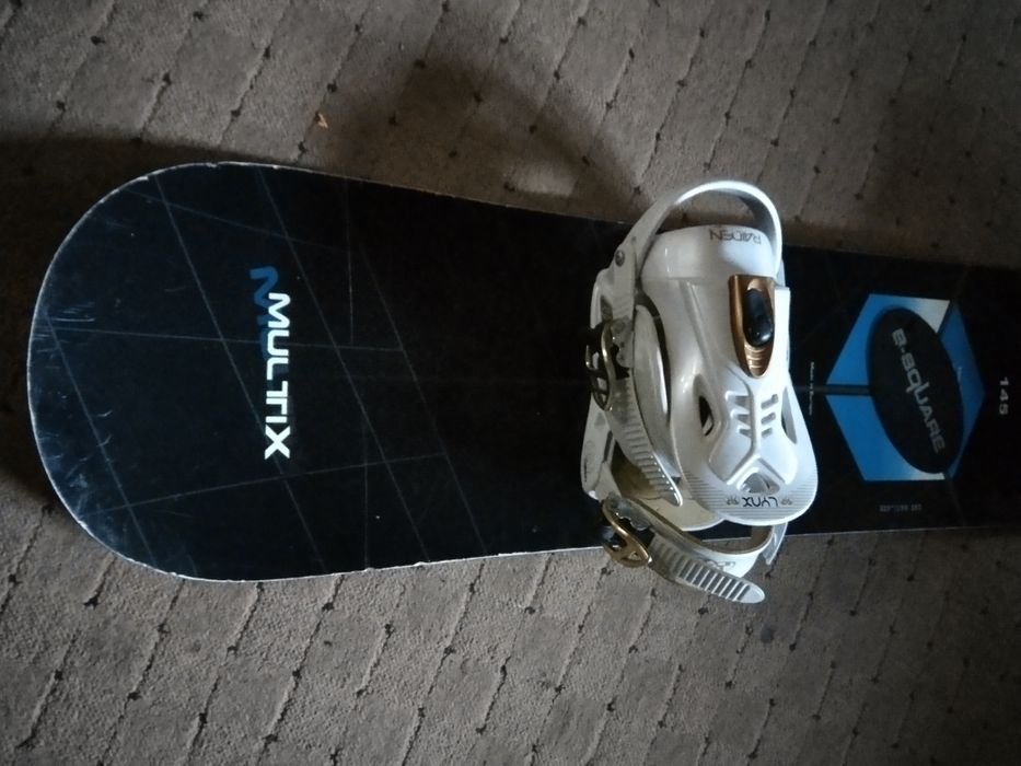 Deska snowboardowa B-SIGQAR o długości 145 cm