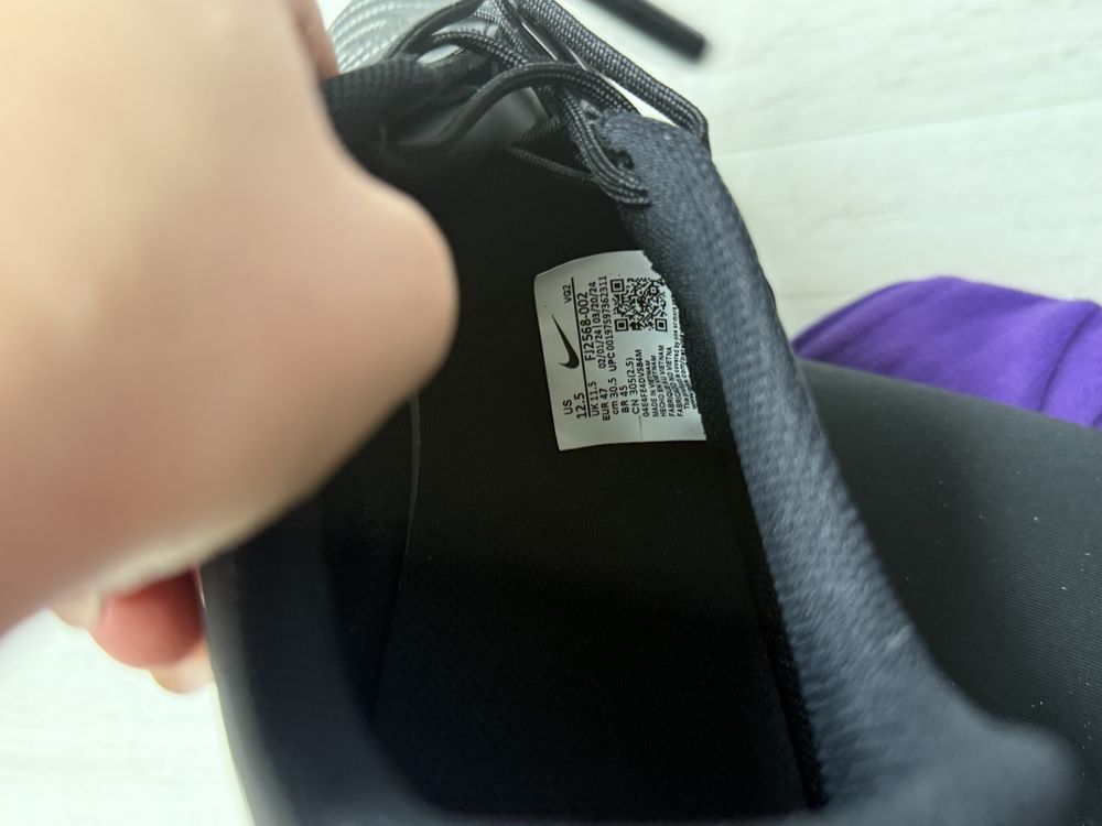 Взуття для залу Nike Phantom GX 2 Club FJ2568-002