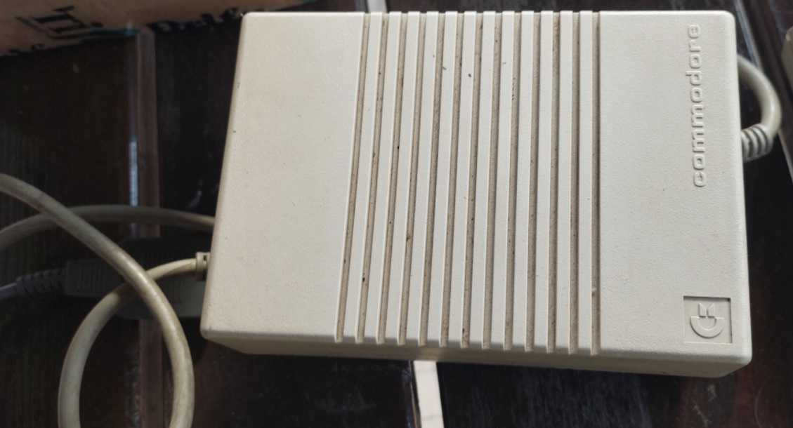 Commodore Amiga Atari - zasilacz , magnetofony