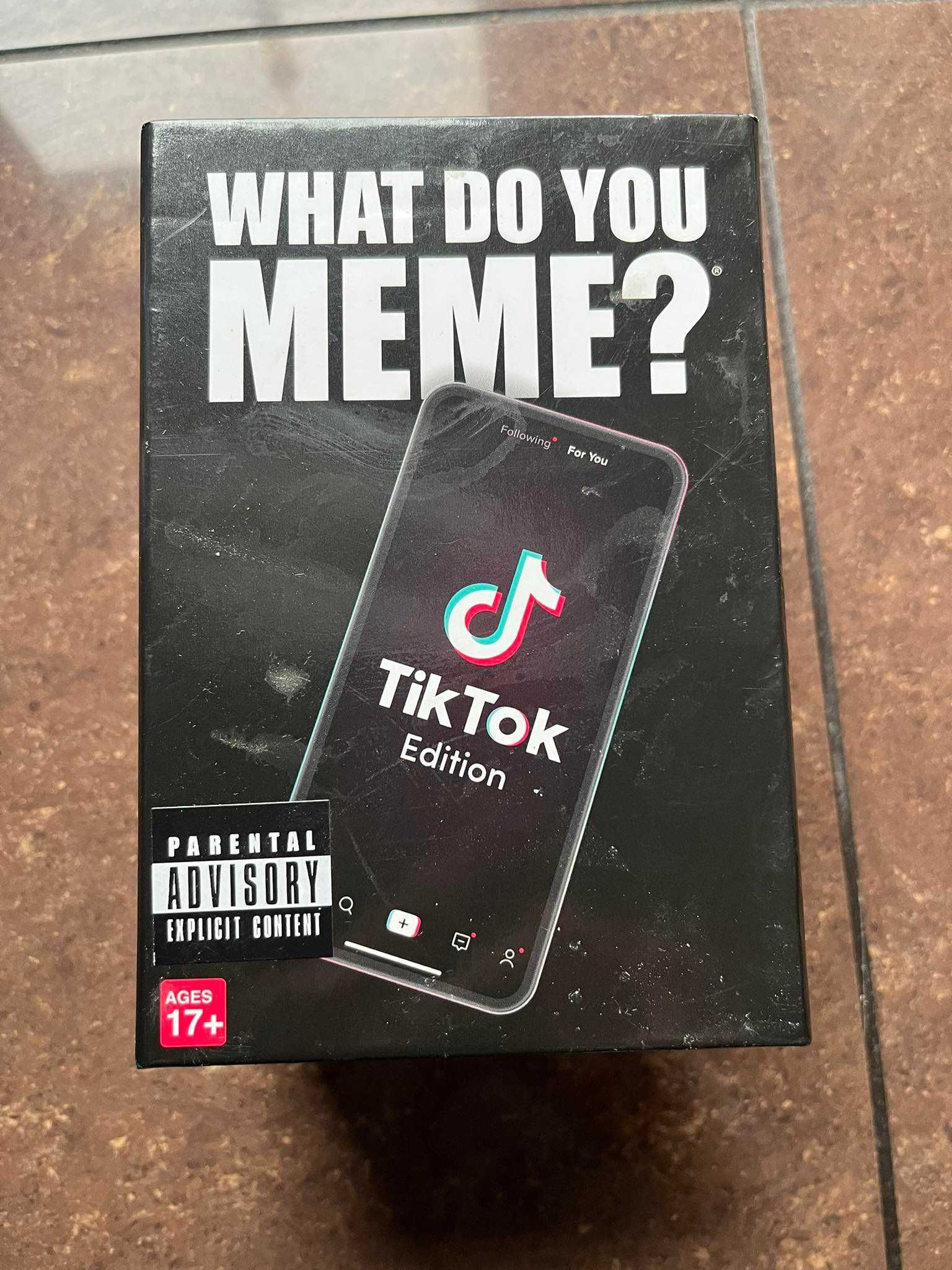 Gra karciana What do you Meme? Tik Tok