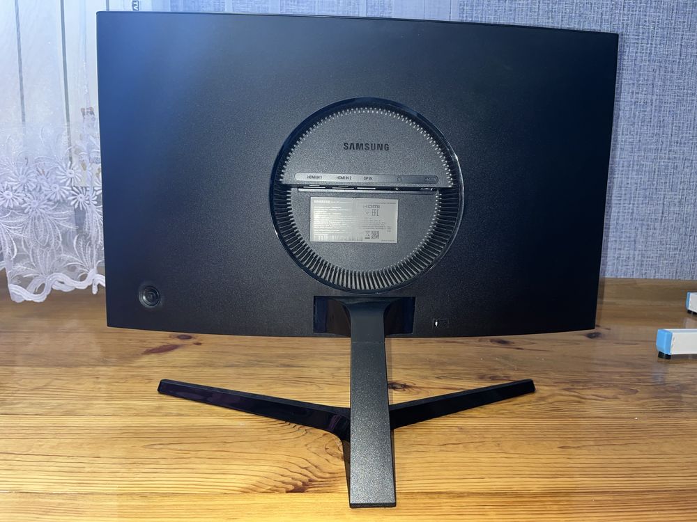 Монітор ігровий Samsung C24RG50FZIX (LC24RG50FZIXCI)