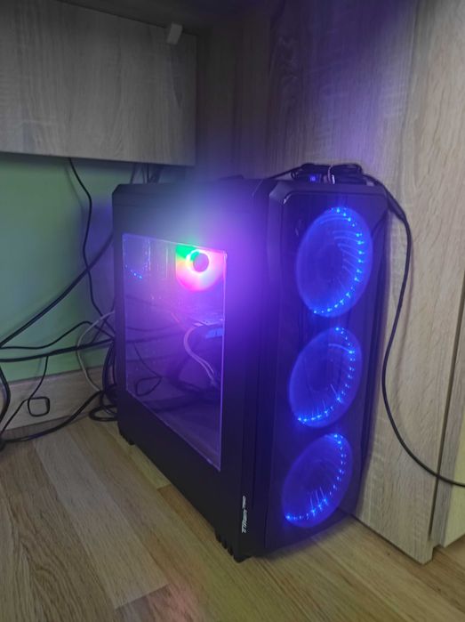Komputer Xeon E3 1231 v3/ RX 580 8gb/ 16gb/ SSD 512gb/ 550W