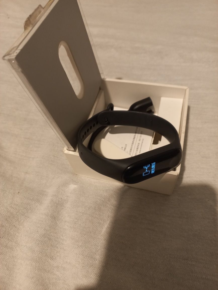 Sprzedam mi band 3 czarny