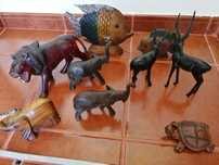 Animais em madeira