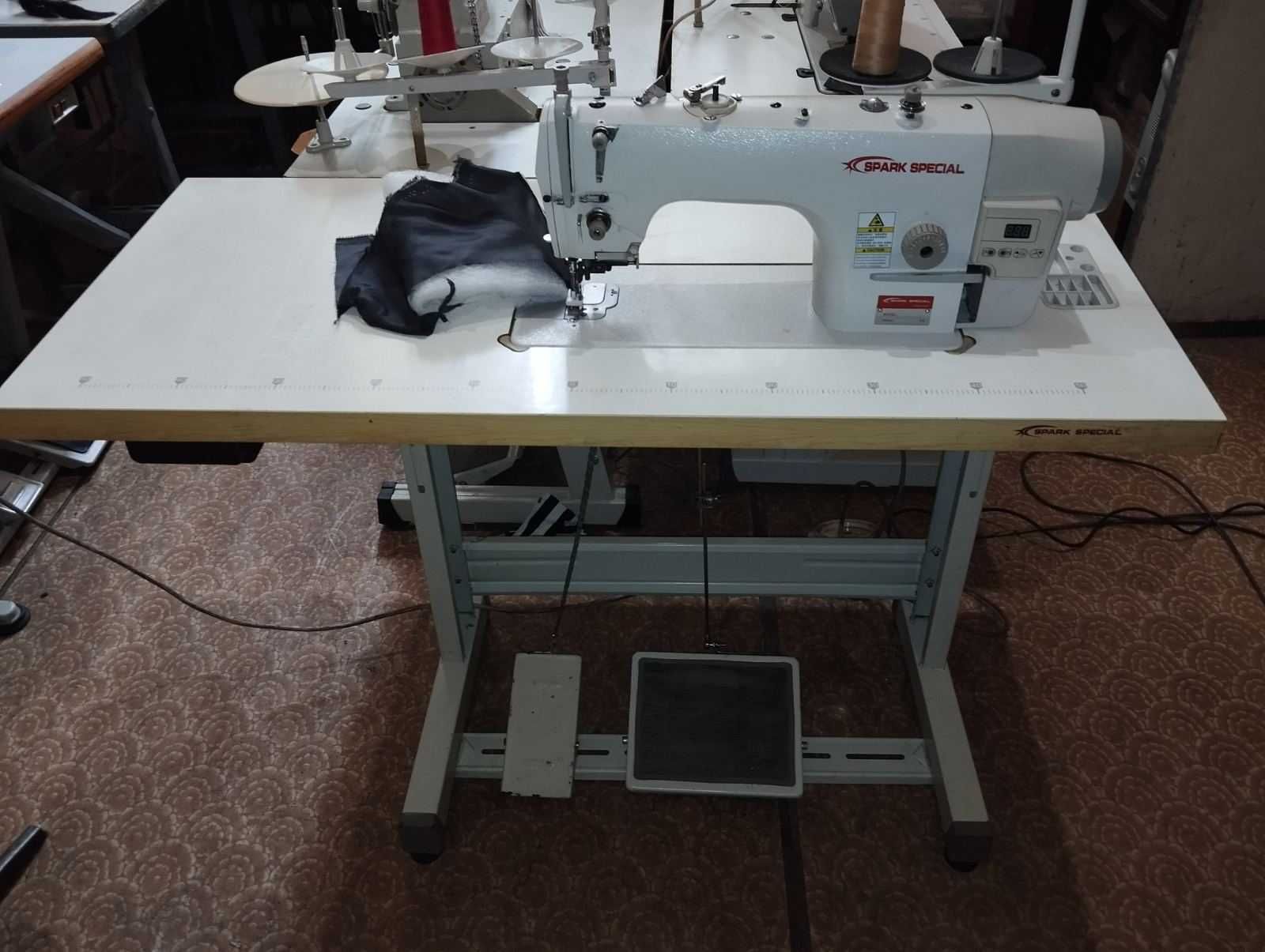Швейная машаина обрезочная Spark Special BML9950-01