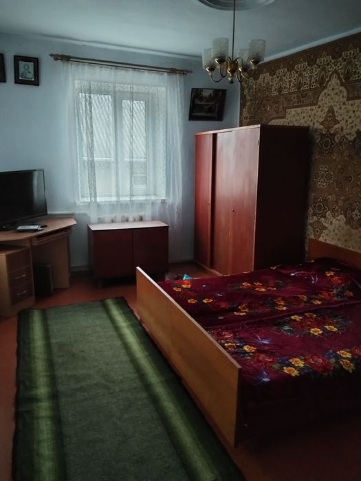 продам будинок у м. Дунаївці