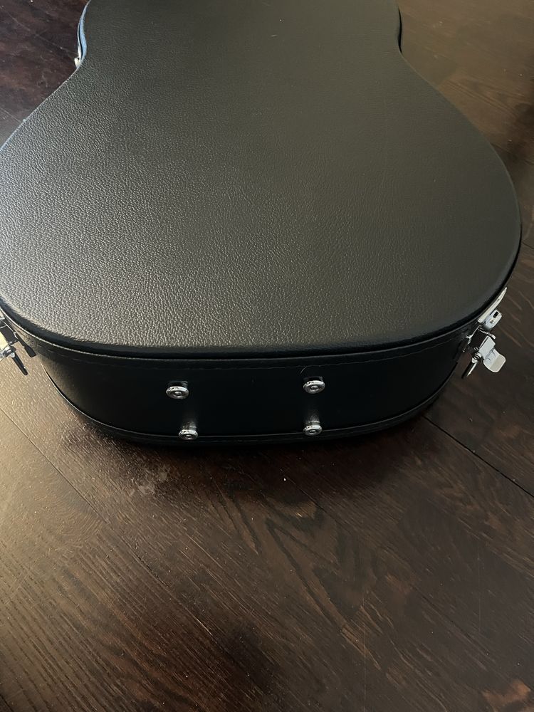 Futerał na gitarę akustyczną twardy case nowy