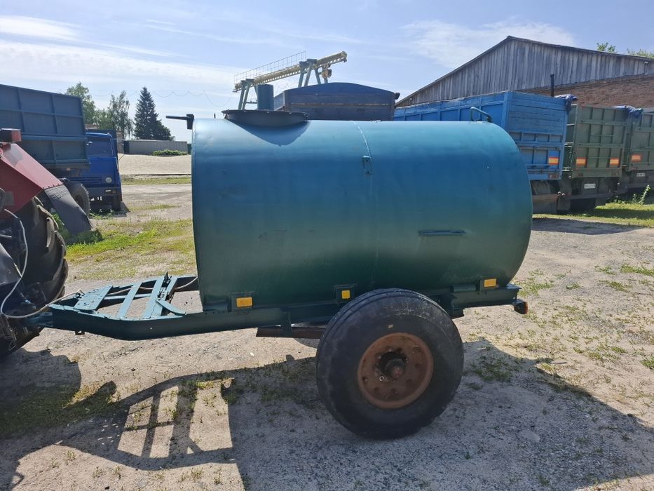 Продам Бочку на колесах 3,2м³