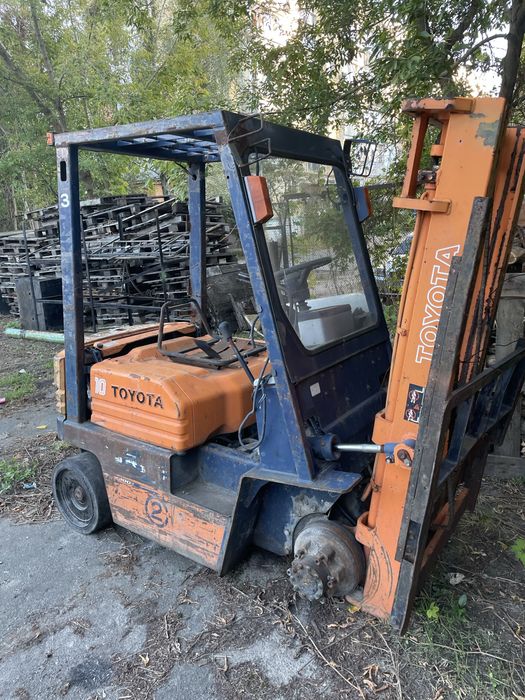Навантажувач  TOYOTA FG15