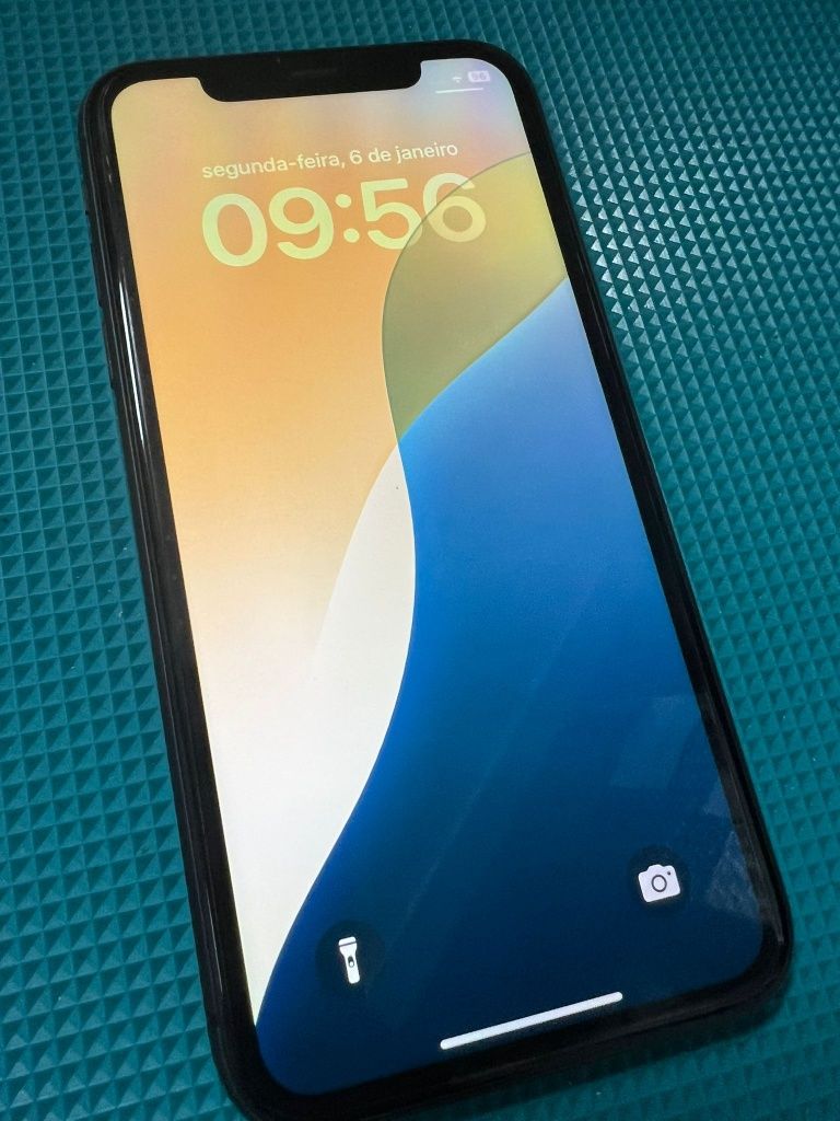 iPhone 11 Preto 64Gb