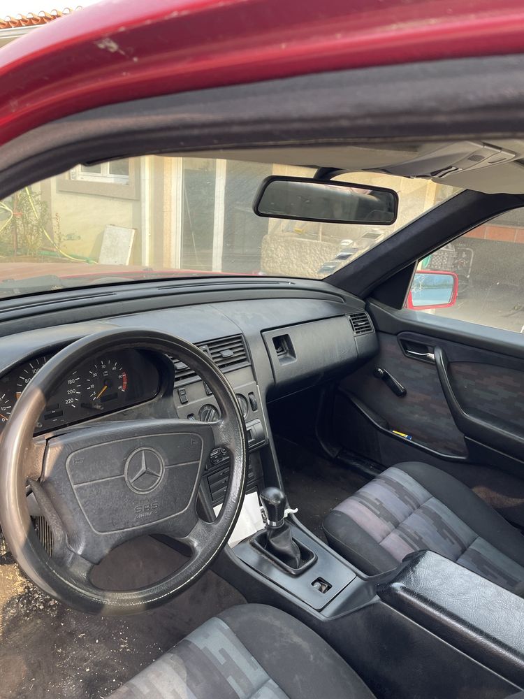 Mercedes C200 - 93