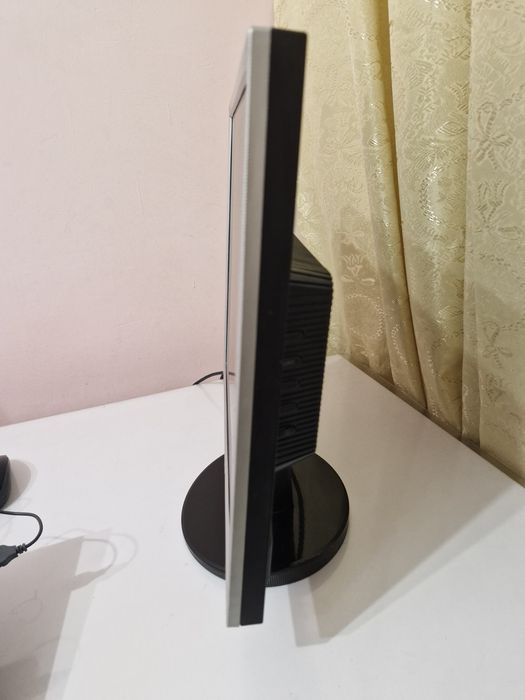 Продаю Монітор LG