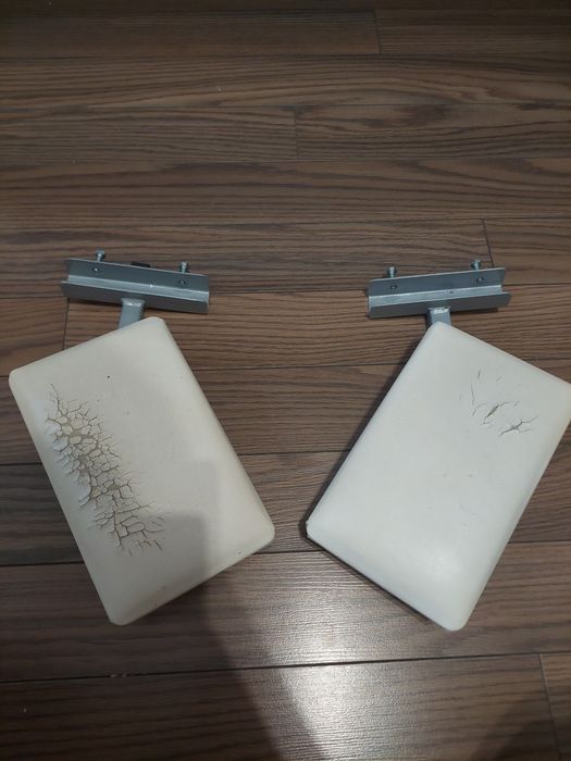 Stół do manicure z lampami i pochłaniaczem pyłu