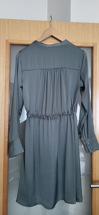 Vestido acetinado H&M