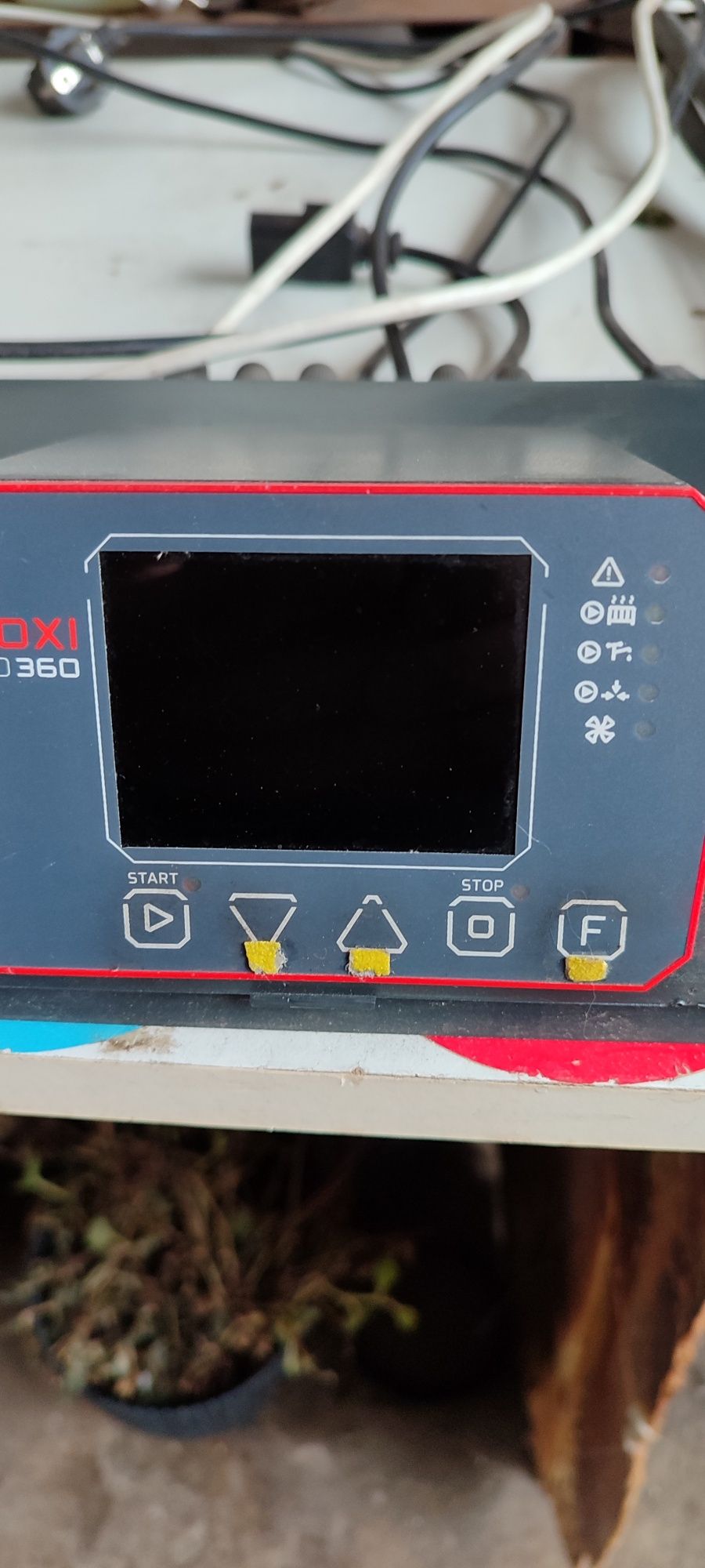 Regulator temperatury