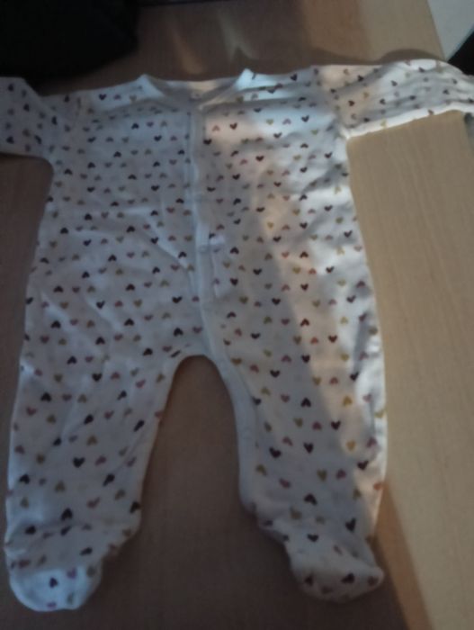 Nie używany pajacyk dla dziewczynki rozmiar 56