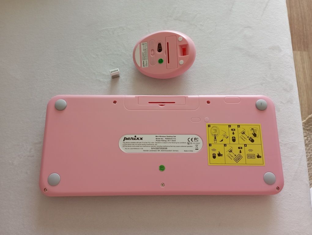 Teclado + rato sem fios (com recetor USB e adaptador)
