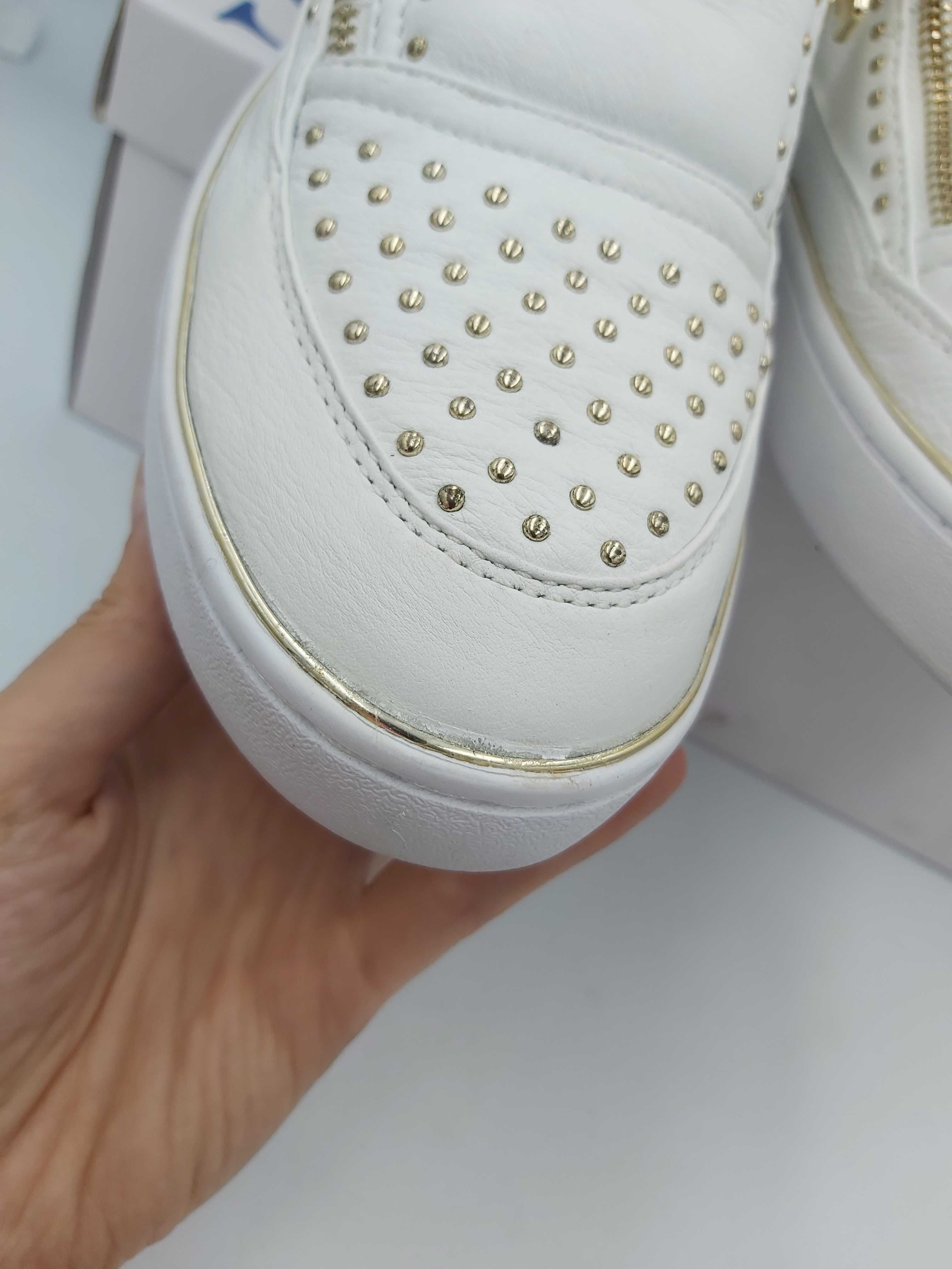 NOWE sneakersy GUESS  złote białe  rozmiar 38