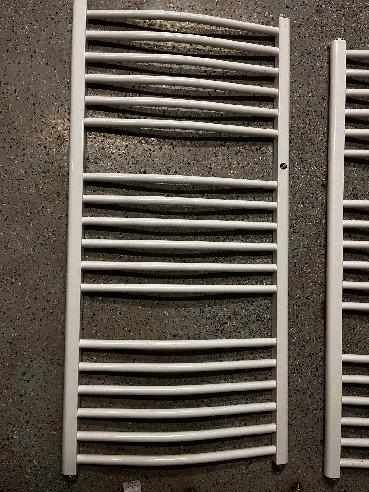 Grzejnik łazienkowy INSTALPROJEKT 1200x600 łazienkowy rozstaw 550 mm