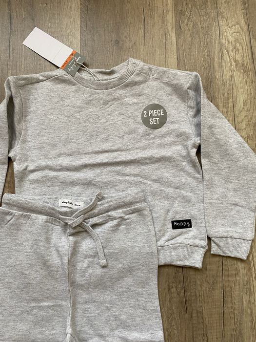 Костюм сірий меланж 98 розмір (новий)