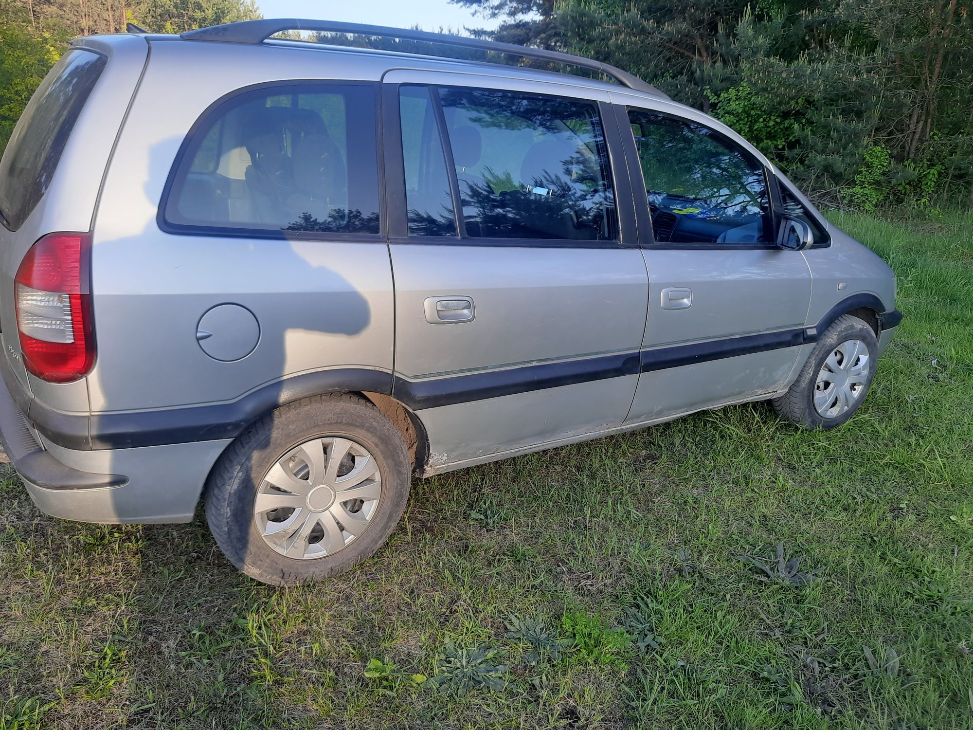 Opel Zafira A 2003 2.2 дизель