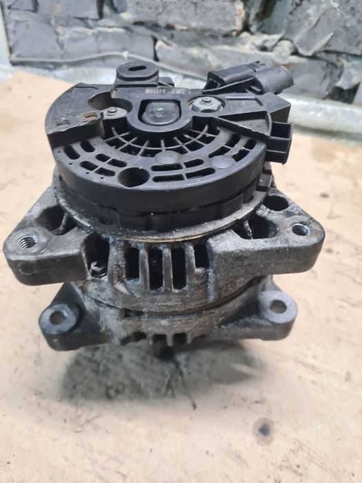 Генератор 9646321880 Peugeot 307 206 407 807 Citroen C4 C3 C2 Berlingo