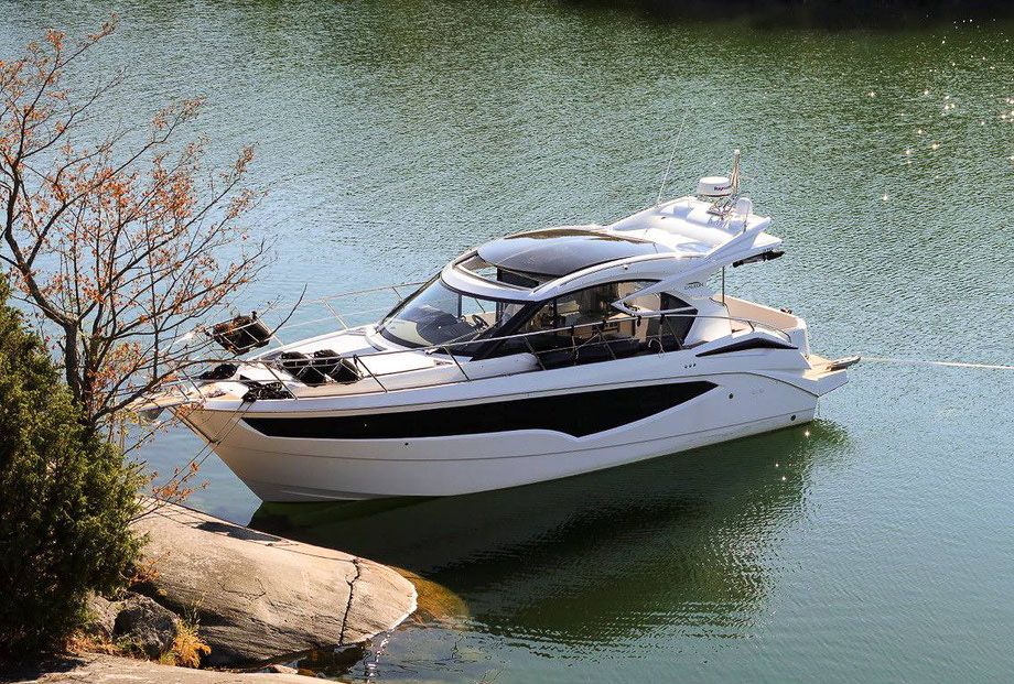 Яхта Galeon 370 HTS
