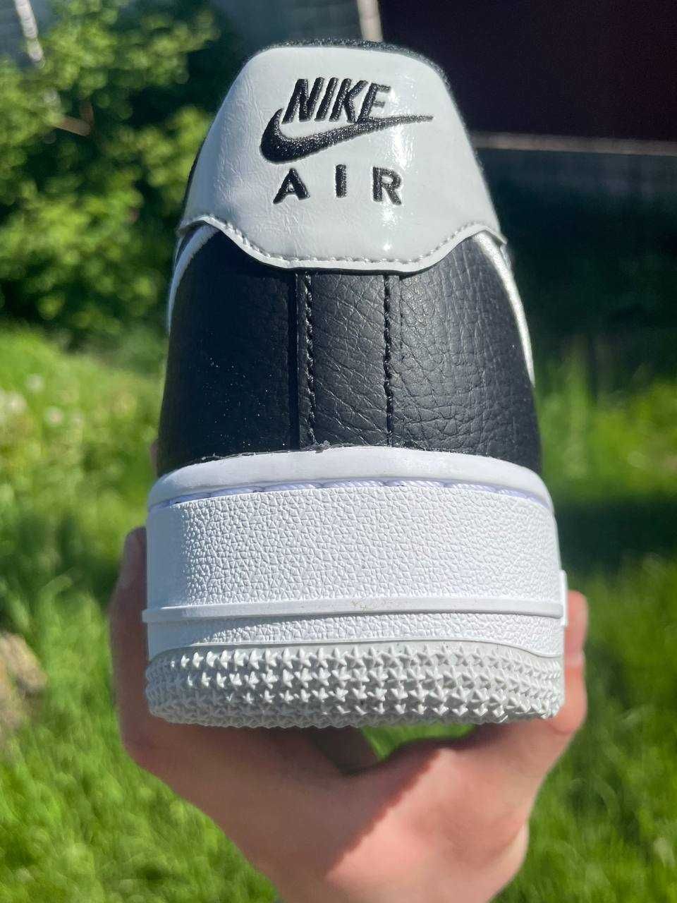 Оригінал Nike Air Force 1'07 (FJ4211-001)