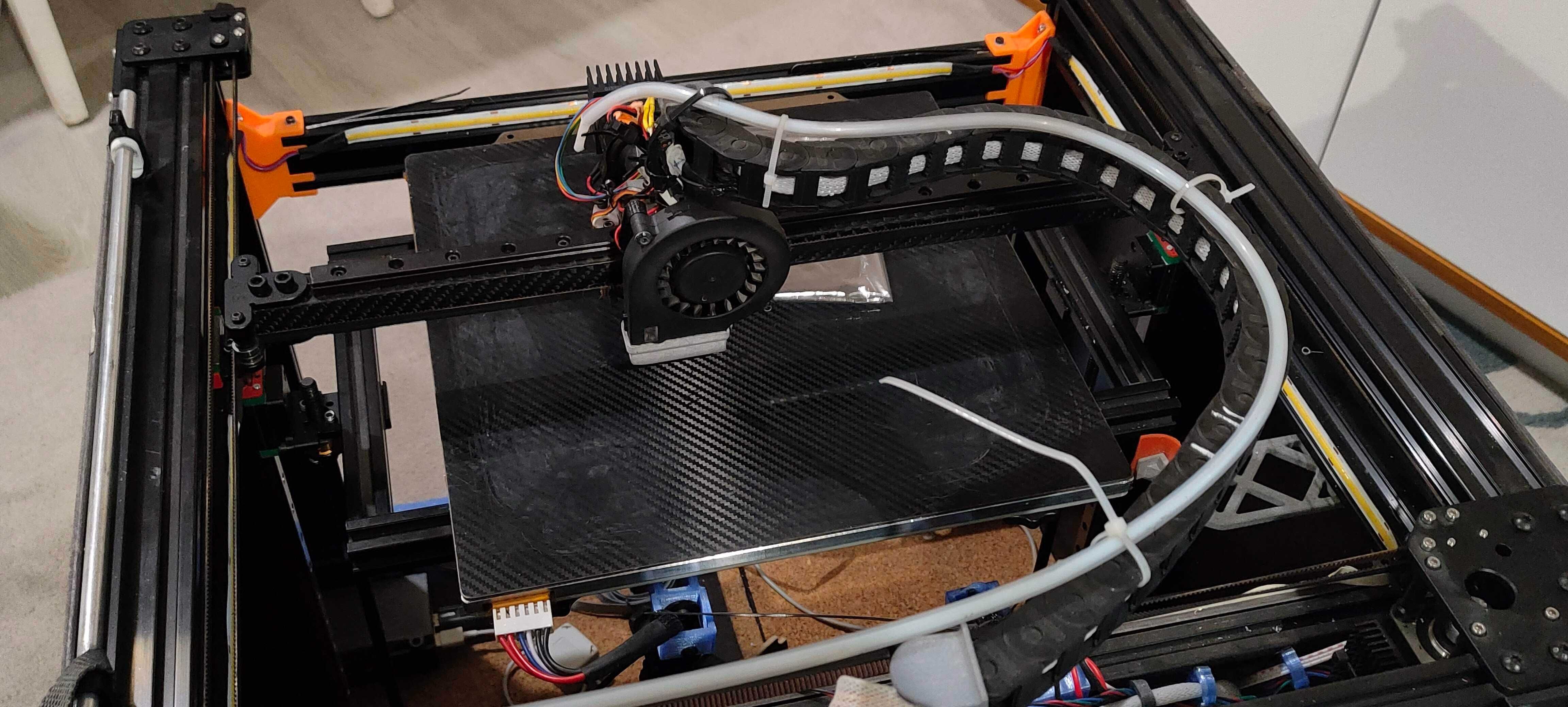 Impressora 3D BLV Cube – Área 310x310x340mm – DuetWiFi + Klipper