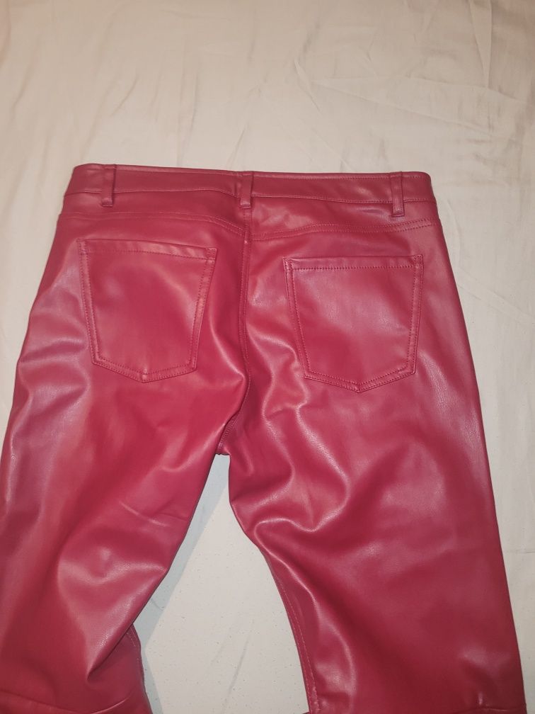 Skórżane spodnie czerwone