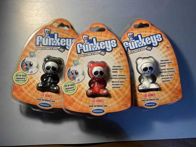 U.B. Funkeys Sealed Bones Set (Black, Red, White)