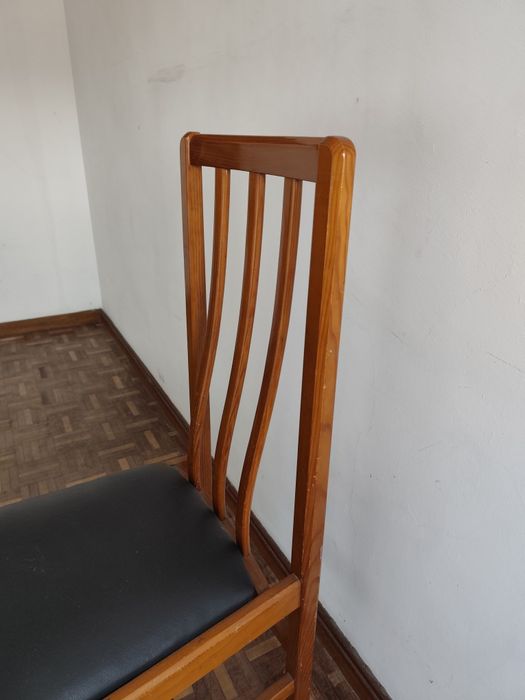 Cadeira de sala de jantar vintage em couro